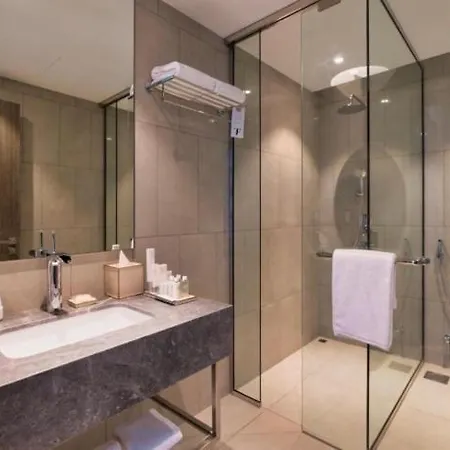Hanza Tower 2bdr With Sauna & Jacuzzi & Pool 公寓 什切青