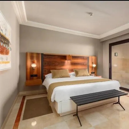 Hanza Tower 2bdr With Sauna & Jacuzzi & Pool * 什切青